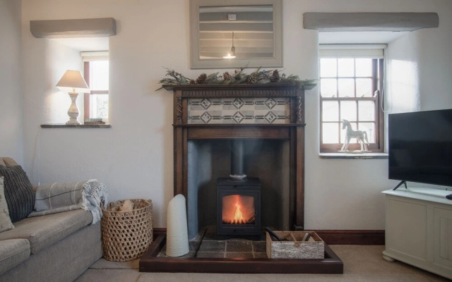 Tregoyr - 3 Bedroom Holiday Home - St. Florence
