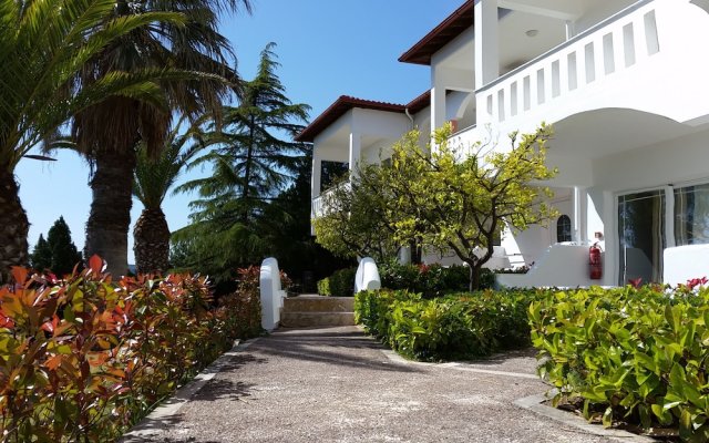 ALEXANDROS PALACE HOTEL &amp; SUITES