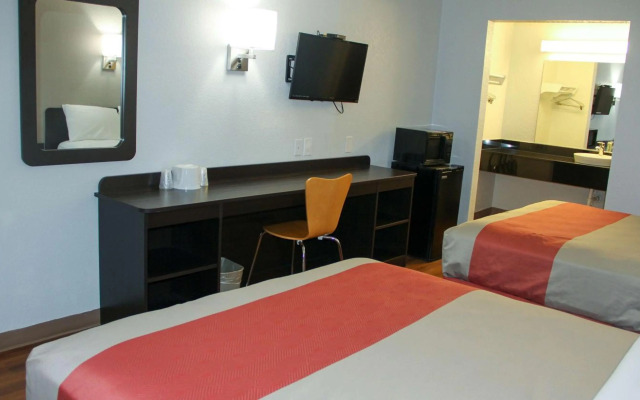 Motel 6 Fayetteville