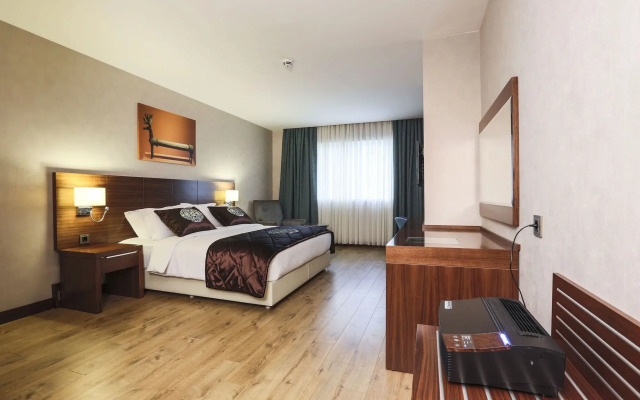 Nevali Hotel