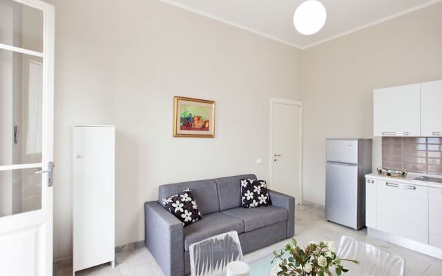 Elegant Holiday Home With Terrace, Parking, Fenced Garden