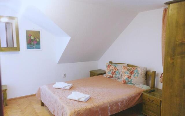 Bianca House