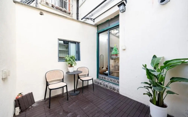Shanghai Hills & Zinn Courtyard BNB
