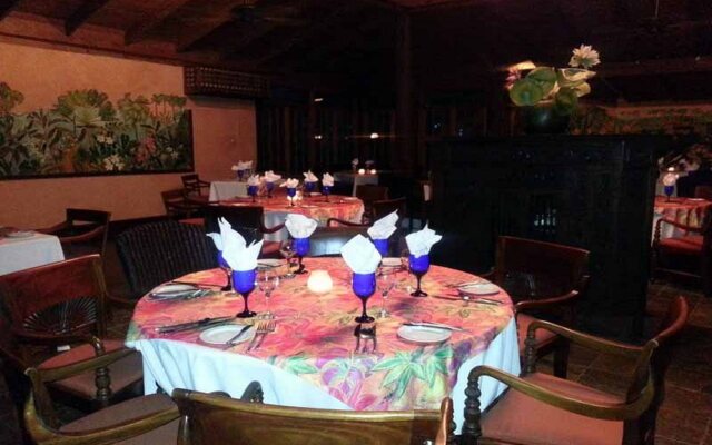 Sunset at the Palms Resort - Adults Only - All Inclusive