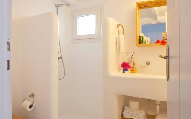 Heliotropio Studios & Apartments