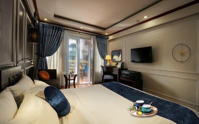 Golden Lotus Legend Hotel