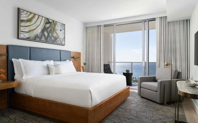 The Ritz-Carlton Residences, Waikiki Beach
