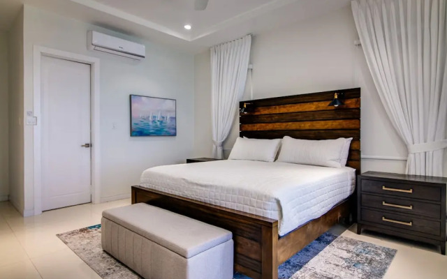 Luxury Oceanfront Villa Fully Staffed Pool Jacuzzi Movie Theatre