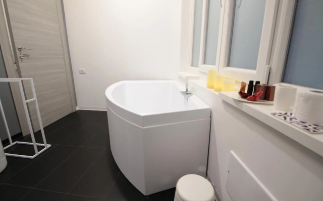 Iperbole Suite