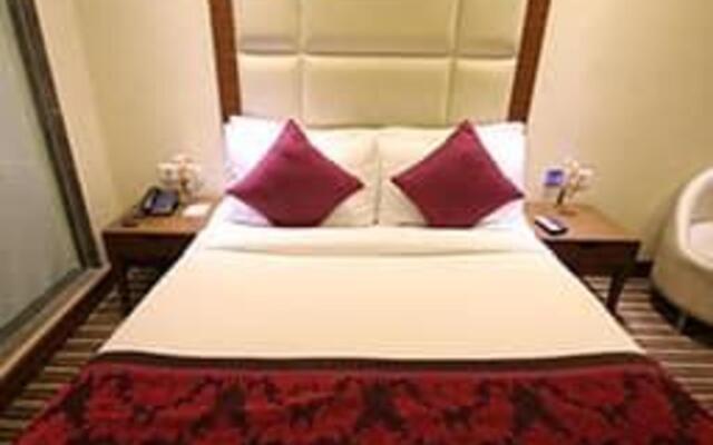 OYO Hotel: Capital O New Haven Hotel Near Lotus Temple