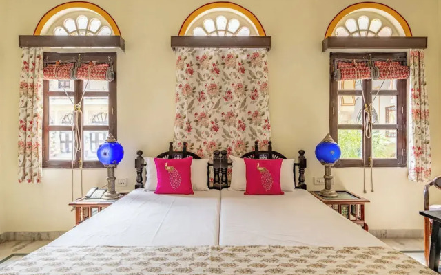 Hotel Dhula Garh