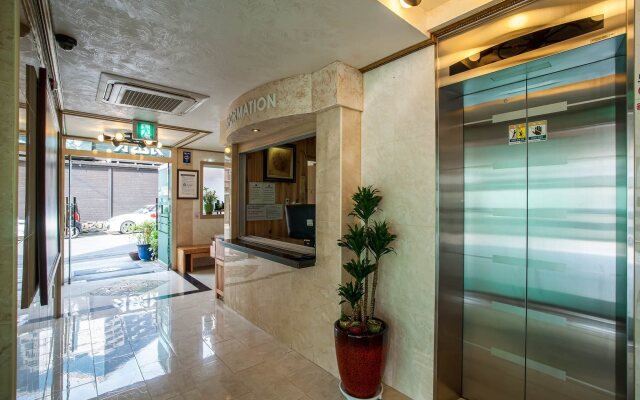 Hotel Maple