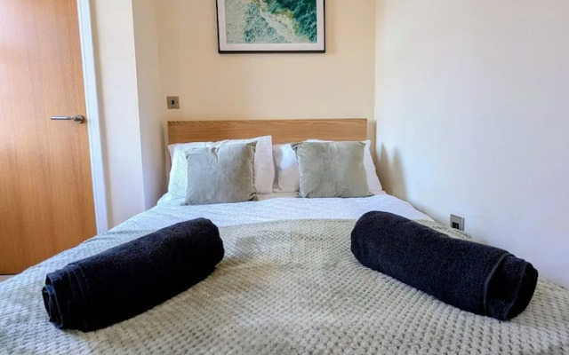 Upperhead Row Apartment