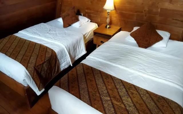 Borobudur Balkondes Saka Pitu