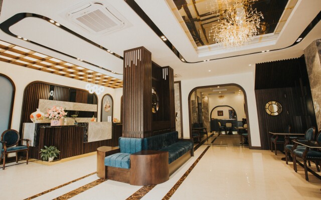 Maris Boutique Hotel