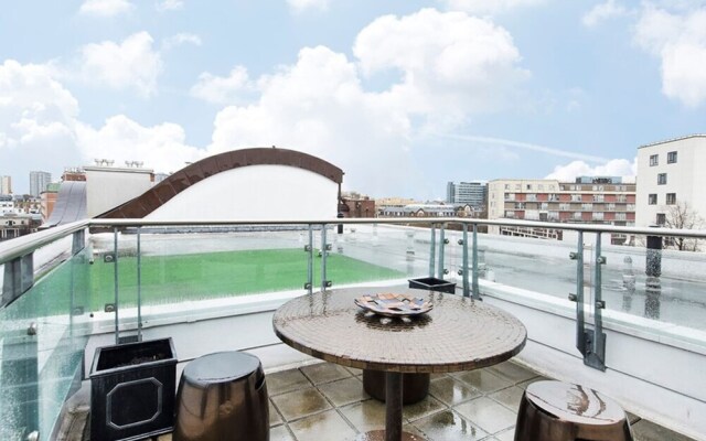 Luxury and Modern Bayswater Apartment