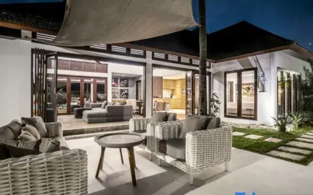 Villa Iris by BaliSuperHost