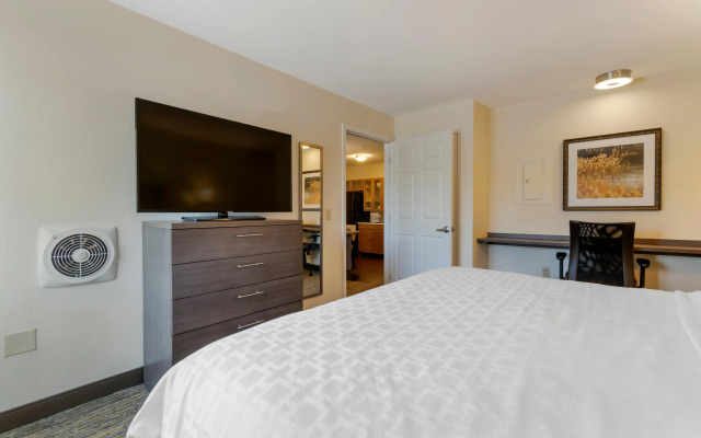 Candlewood Suites Reading by IHG