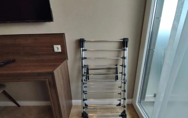 Leo Group BEST STUDIO 2309 Alliance Palace