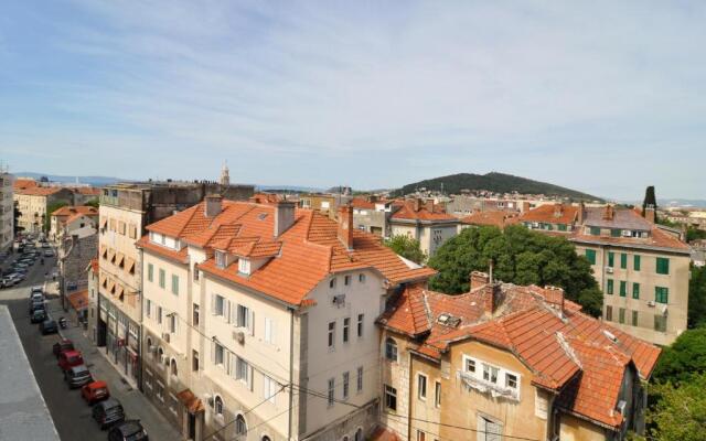 Deluxe Apartments & Rooms Sarella