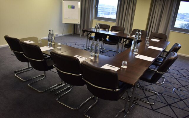 Holiday Inn Express Slough by IHG