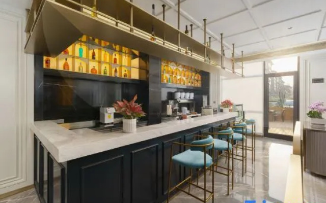 XANA Deluxe Liaoning Provincial Museum Taoxian International Airport Branch