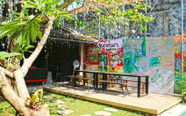 Indopurejoy House - Komala Indah Cottages - Hostel