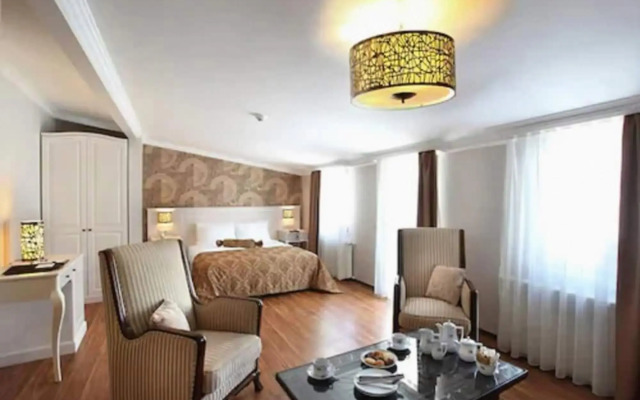 Taksim Pera Orient Hotel