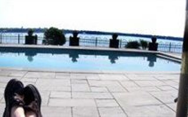 Point Pleasant Inn & Resort
