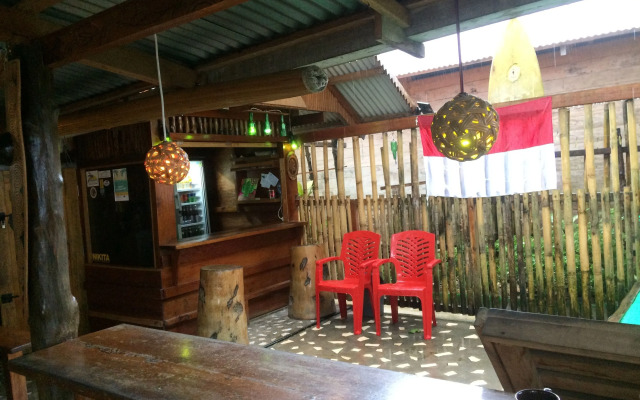 Mentawai Bagus - Hostel