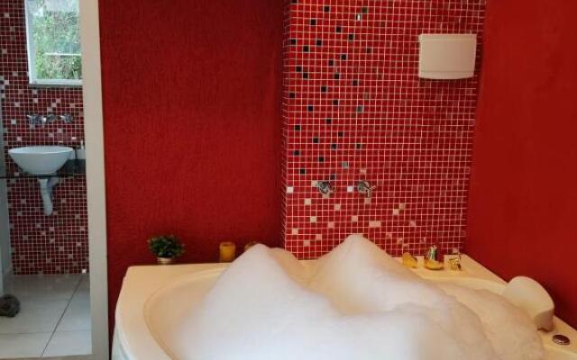 Bombinhas Guest House