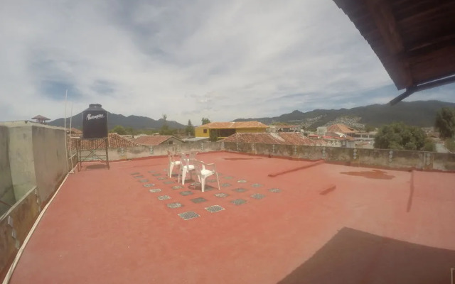 Mochileros Eco Hostal - Hostel