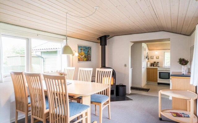 6 Person Holiday Home in Blavand