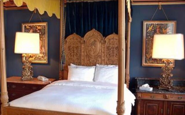 Chateau Tivoli B&B