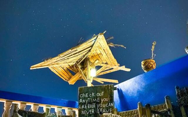 The Lunar Surf House