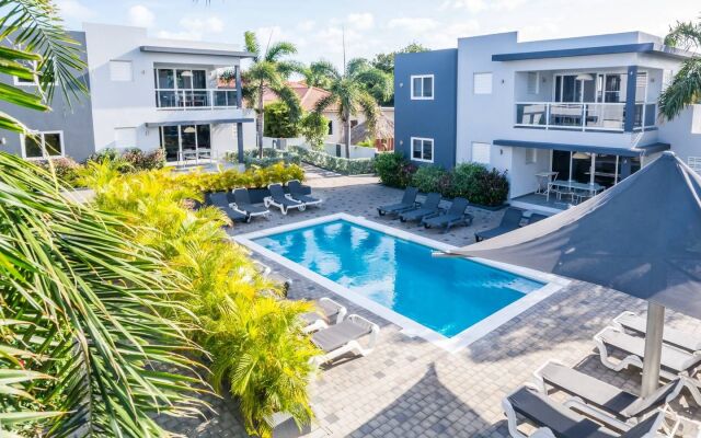 Affordable Vacation Condos - Fully Equipped W/ Pool