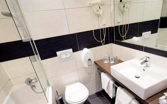 Kyriad Grenoble Centre