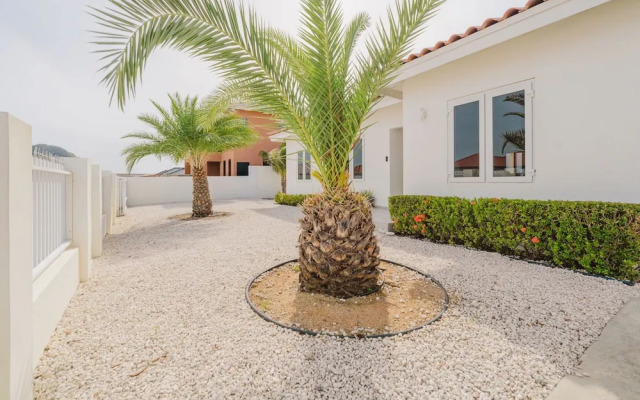 Paradise Aruba - 4 Bedroom Private Pool