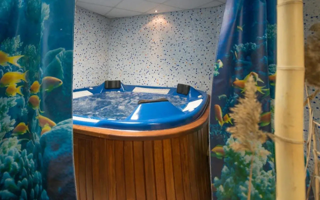 Aqua Hotel 
