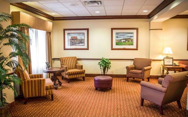Holiday Inn Express & Suites Clear Spring by IHG