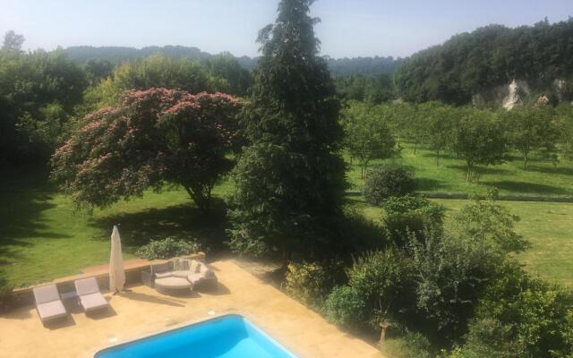 Le Petit Chateau - adults only property
