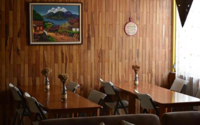 Hostal Los Volcanes - Hostel