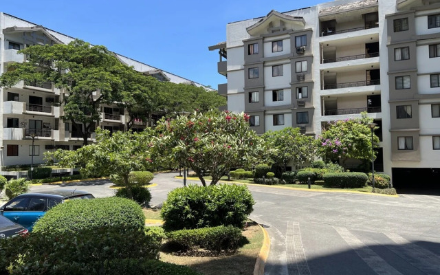 Rosewood Pointe Luxury Residences