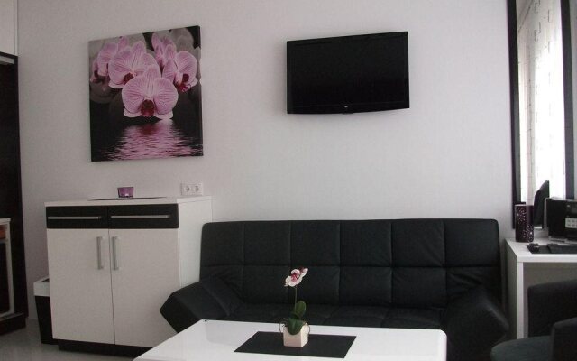 Constantin Apartments