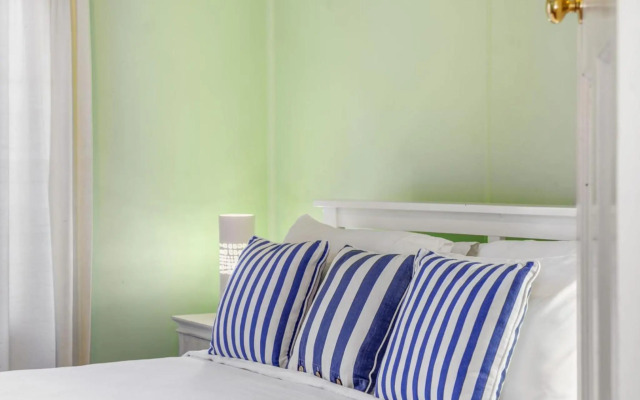 Tapalla Point at Huskisson 4pm Check Out Sundays