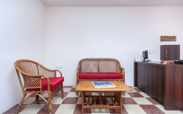 OYO 24641 Tulip Residence