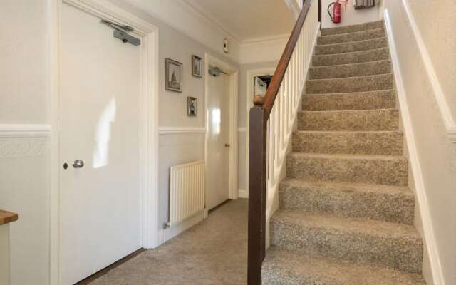 Harwood House B&B