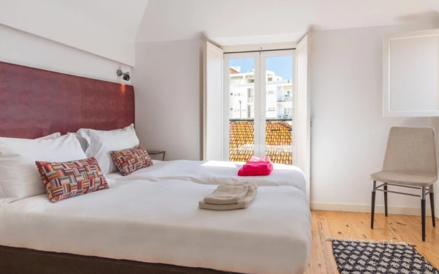 LV Premier P Real PI1 Central River Views Terrace