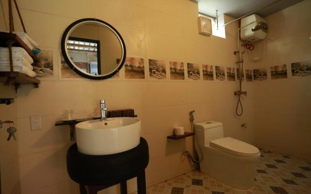 Tam Coc Lakeside Homestay