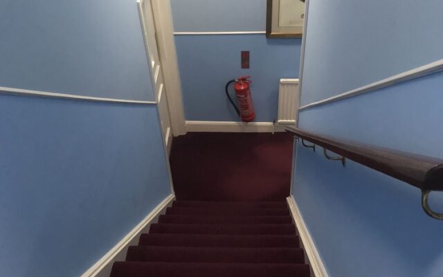 Richmond Park Hotel